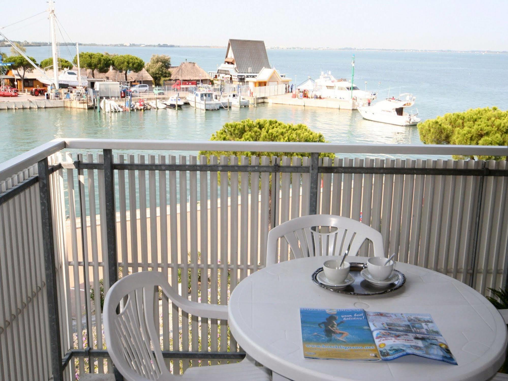 Appartamento Casa Marina Lignano Sabbiadoro Esterno foto